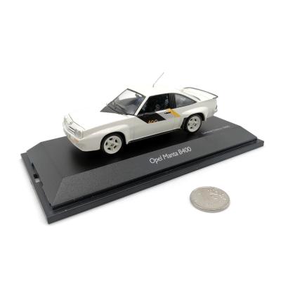 Модель автомобиля Schuco 450554700 Opel Manta B400 1:43