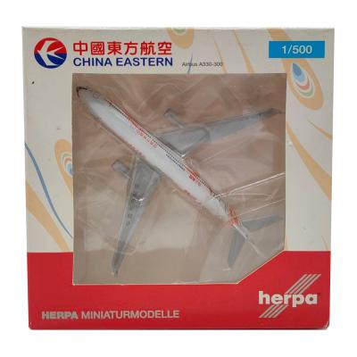 Модель самолета Herpa Wings 526081 China Eastern Yunnan Airlines Airbus A330-300 B-6128 1:500