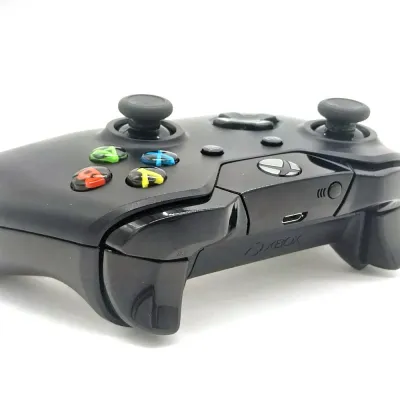Геймпад Microsoft Xbox One Controller (б/у) черный / 1 ревизия (совместимый)