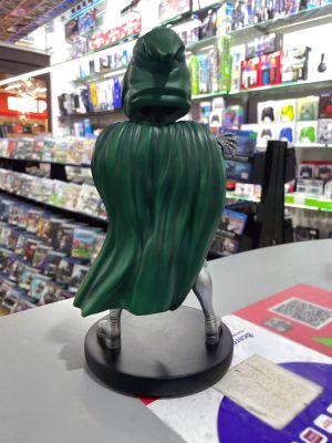 Фигурка NECA Dr. Doom. Head Knocker Xl (20 см)
