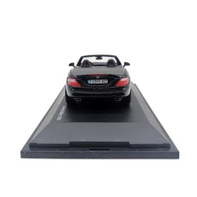 Модель автомобиля Schuco 450745100 Mercedes-Benz SLK-Class 1:43 (black)