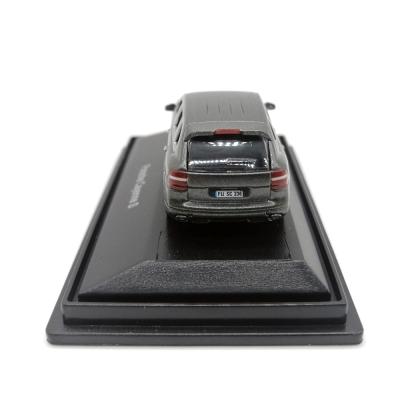 Модель автомобиля Schuco 452606400 Porsche Cayenne S 1:87