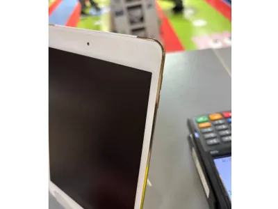 Планшет Apple iPad mini 4 (2015) 128Gb Wi-Fi + Cellular (Gold) (SN: F9FRQ0G7GHMQ, б/у) MK782AB/A