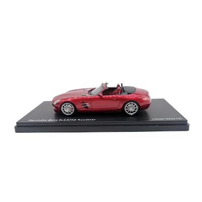 Модель автомобиля Schuco 450887100 Mercedes-Benz SLS AMG A197 1:43 (red)