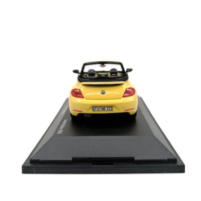 Модель автомобиля Schuco 450747600 VW Beetle Cabrio 1:43 УЦЕНКА