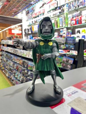 Фигурка NECA Dr. Doom. Head Knocker Xl (20 см)