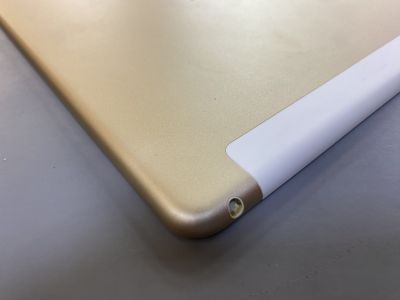 Планшет Apple iPad Air 2 16Gb Wi-Fi + Cellular (Gold) (SN: DMQNTKZ5G5WT, б/у) MH1C2RU/A