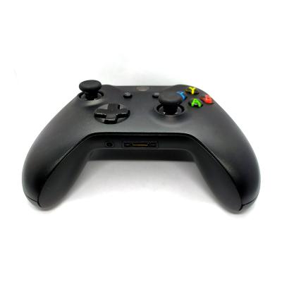 Геймпад Microsoft Xbox One Controller (б/у) черный / 3 ревизия
