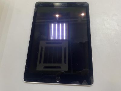 Планшет Apple iPad Pro 9.7 256Gb Wi-Fi (Space Gray) (SN: DMPTQ037H1MM, б/у) MLMY2ZP/A