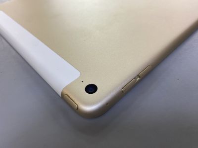 Планшет Apple iPad Air 2 16Gb Wi-Fi + Cellular (Gold) (SN: DMQNTKZ5G5WT, б/у) MH1C2RU/A
