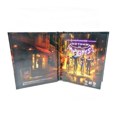 Артбук Gotham Knights с креплением для диска (из коллекционного издания)