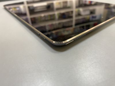 Планшет Apple iPad Pro 9.7 256Gb Wi-Fi (Space Gray) (SN: DMPTQ037H1MM, б/у) MLMY2ZP/A