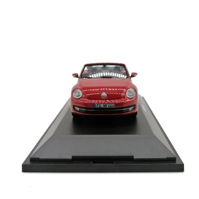 Модель автомобиля Schuco 450747700 VW Beetle Cabrio 1:43