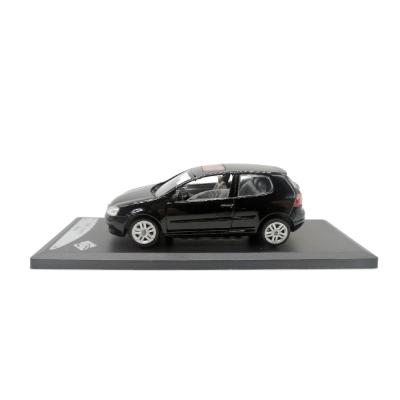 Модель автомобиля Solido 421433320 VW Golf V 2003 1:43