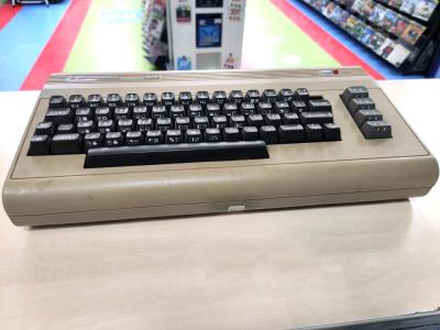 Домашний компьютер Commodore 64 (б/у)