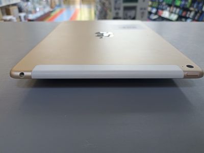 Планшет Apple iPad Air 2 16Gb Wi-Fi + Cellular (Gold) (SN: DMPNG4XHG5WT, б/у)
