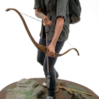 Фигурка Dark Horse The Last Of Us: Part II – Ellie With Bow (OEM, Витринный образец)
