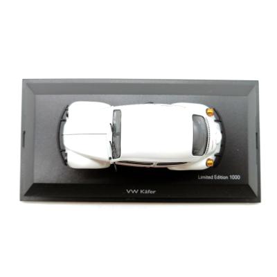 Модель автомобиля Schuco 450387200 VW Kaefer 1200 Jeans Bug 1:43