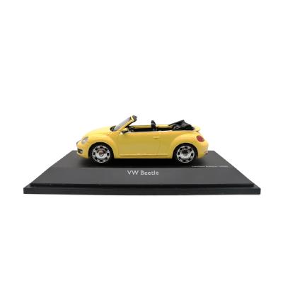 Модель автомобиля Schuco 450747600 VW Beetle Cabrio 1:43 УЦЕНКА