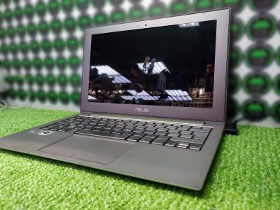 Ноутбук Asus Zenbook UX21E (б/у, без гарантии)